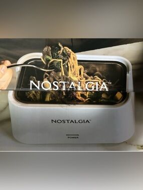 Nostalgia Portable Heated Lunch Box 32oz Electric Food Warmer NEW